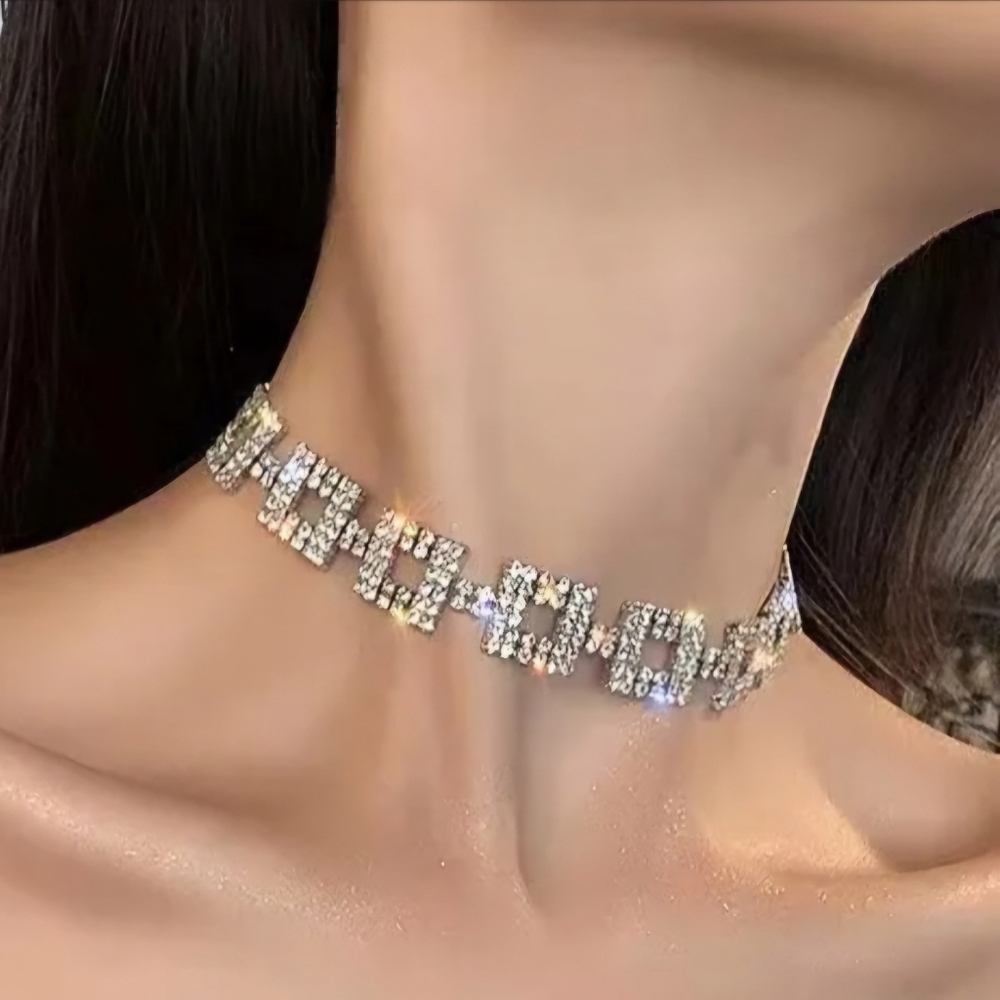 SEE NEW LISTING Rhinestone Choker Necklace Elegant - Picture 1 of 6